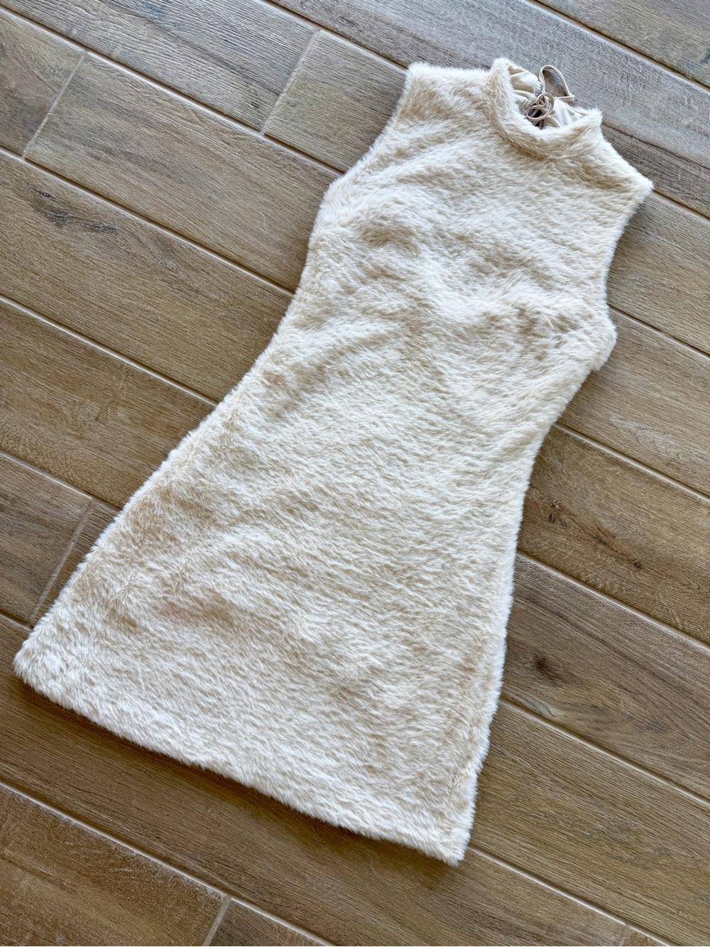 NWOT Express Cream Sleeveless Faux-Fur Bodycon Dress Size Small